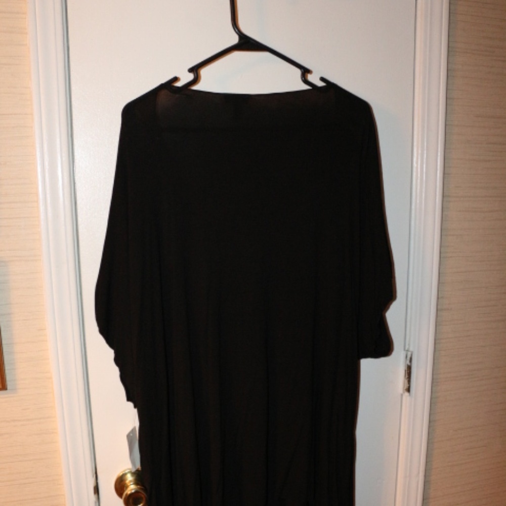 BLACK Stretchy Knit V Neck Top 4X